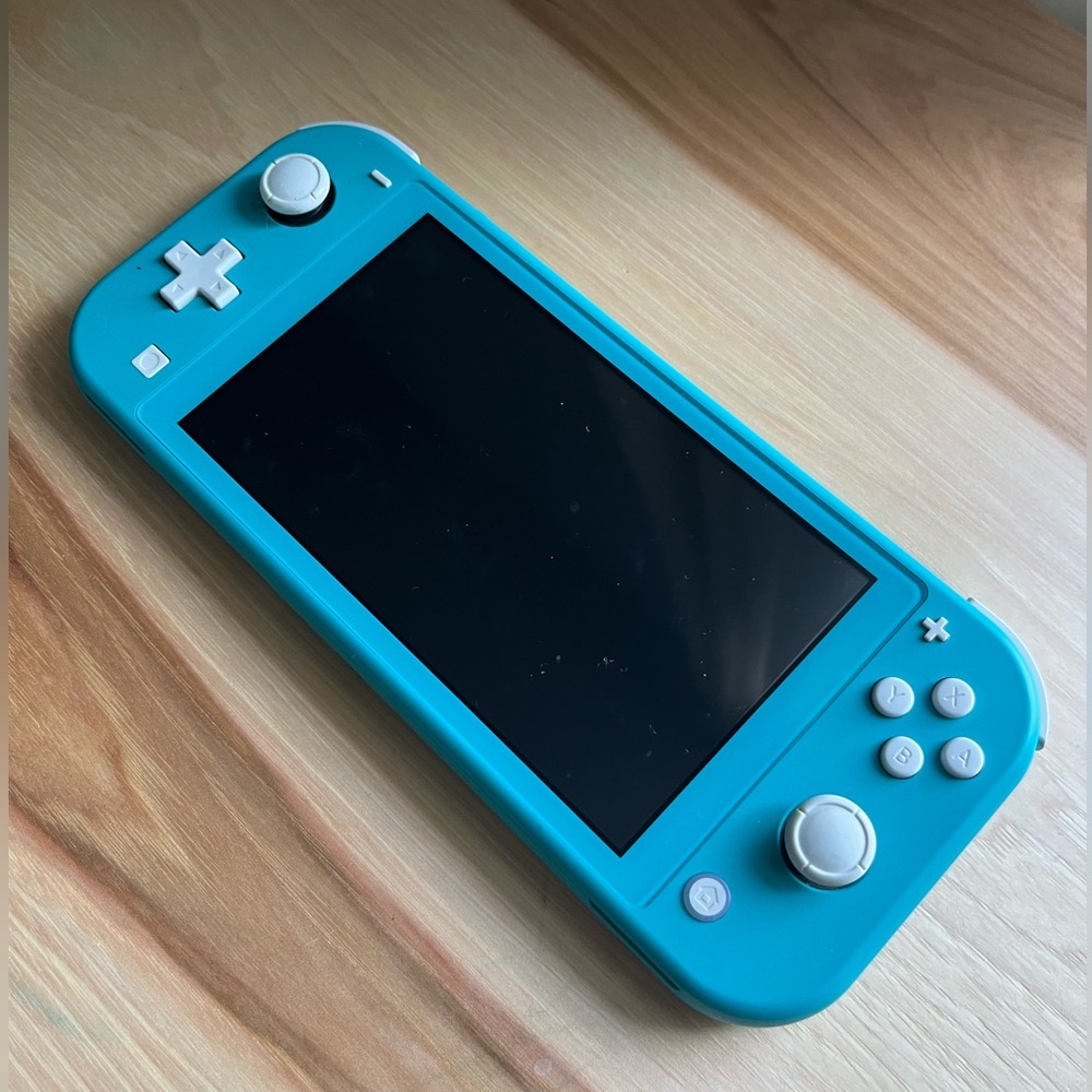 NINTENDO SWITCH LITE WITH ANIMAL CROSSING GAME